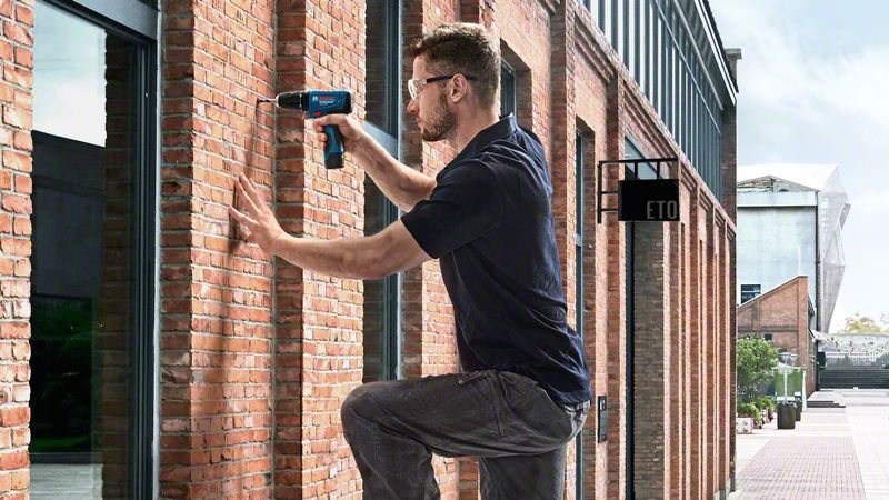 BOSCH-CORDLESS HAMMER DRILL 12V X 1.5AH